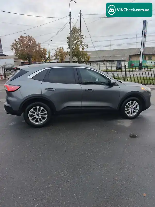 Ford Escape 2021, фото з оголошення 2 з 19, VIN 1FMCU9BZ7MUA51555