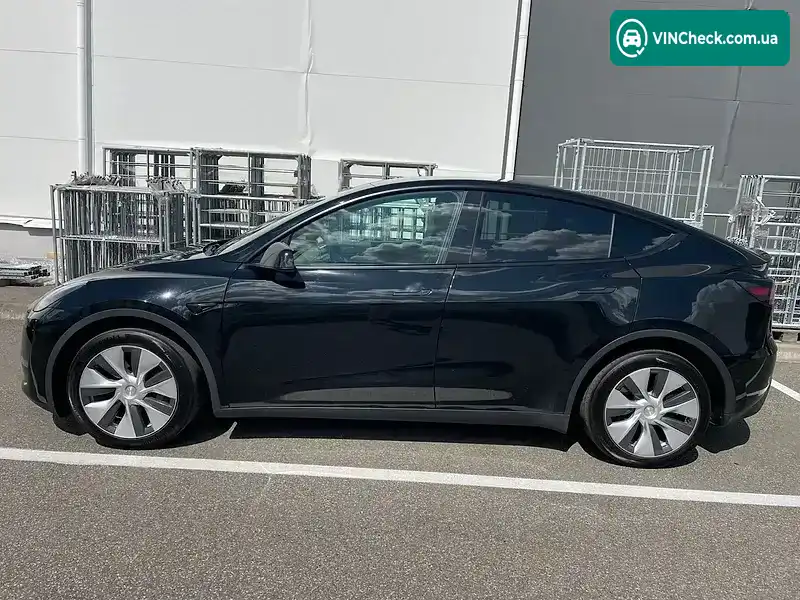 Tesla Model Y 2022, фото з оголошення 1 з 20, VIN 7SAYGDEEXNF444203