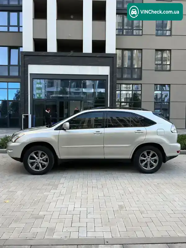 Lexus RX 2006, фото з оголошення 2 з 9, VIN 2T2HK31U57C018277
