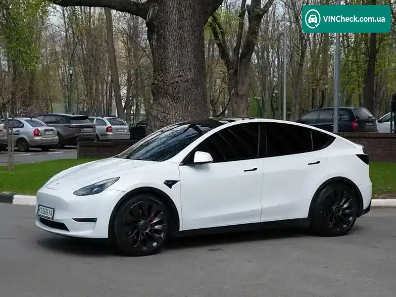 Tesla Model Y 2021, фото з оголошення 2 з 10, VIN 7SAYGDEF6NF336752