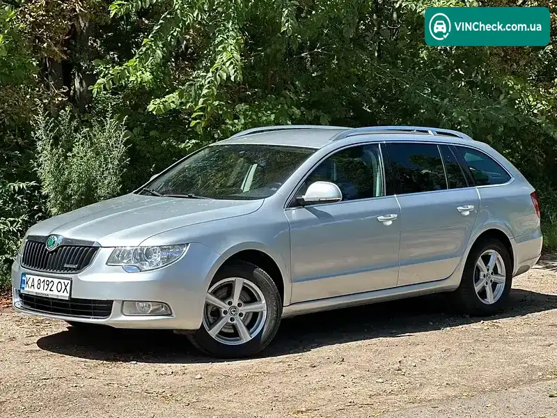Skoda Superb 2011, фото з оголошення 2 з 17, VIN TMBJJ73T6C9008085