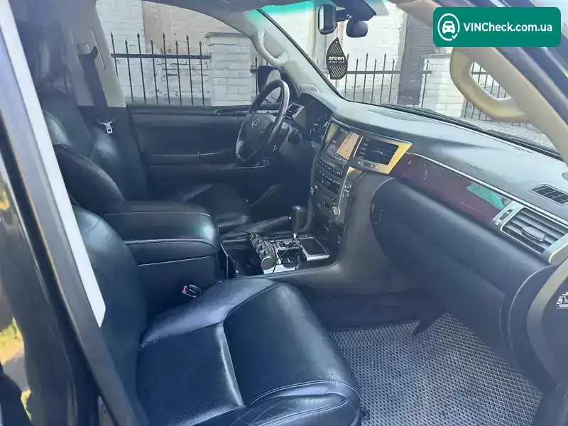 Lexus LX 2013, фото з оголошення 1 з 7, VIN JTJHY00W604115031