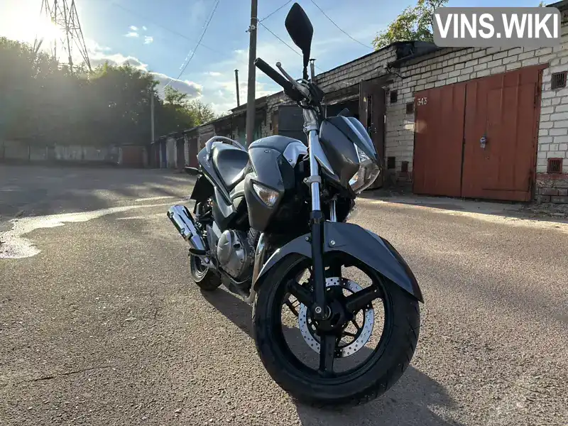 Suzuki GSR 250 2012, фото з оголошення 1 з 9, VIN LC6GJ55D001106518
