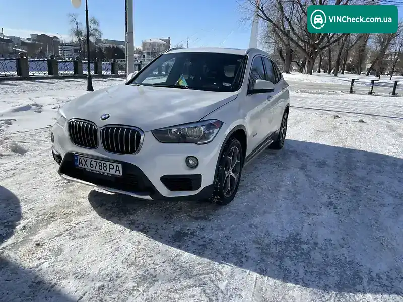 BMW X1 2017, фото з оголошення 2 з 10, VIN WBXHT3C31J5F91774