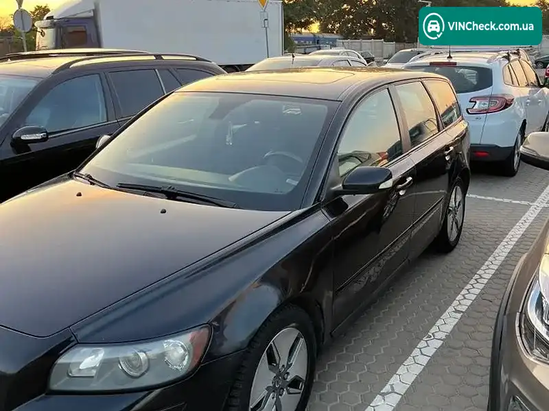 Volvo V50 2005, фото з оголошення 2 з 9, VIN YV1MW753152099342