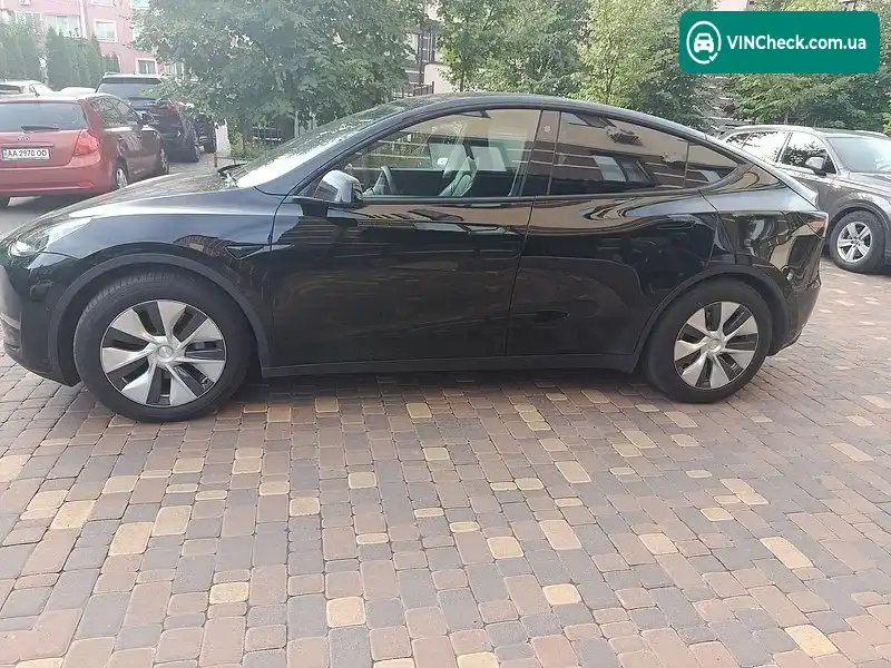 Tesla Model Y 2021, фото з оголошення 1 з 9, VIN 5YJYGAEE7MF260881