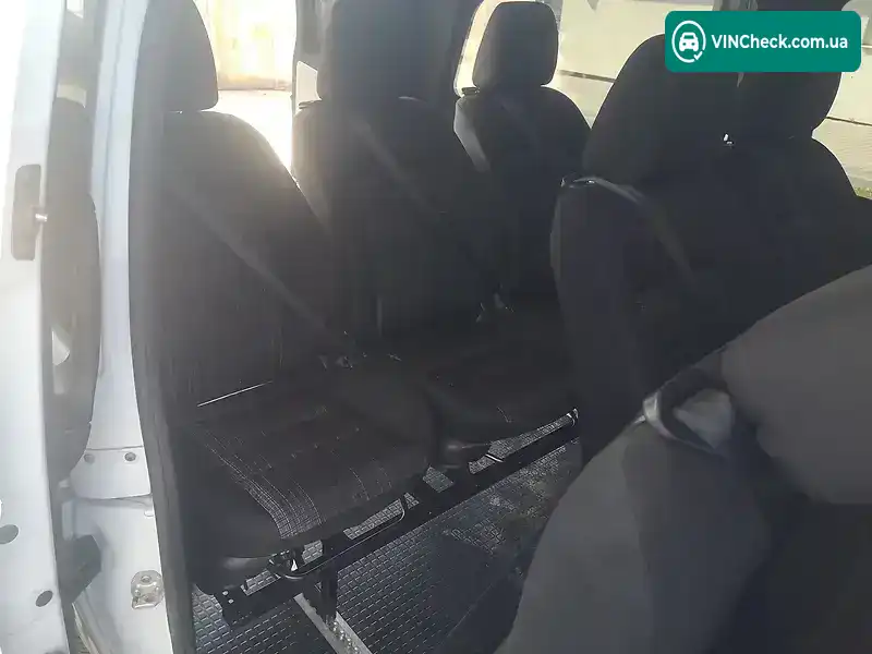 Mercedes-Benz Vito 2017, фото з оголошення 2 з 20, VIN WDF44760513328286