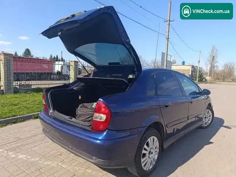 Citroen C5 2004, фото з оголошення 1 з 21, VIN VF7DCRFNF76518003