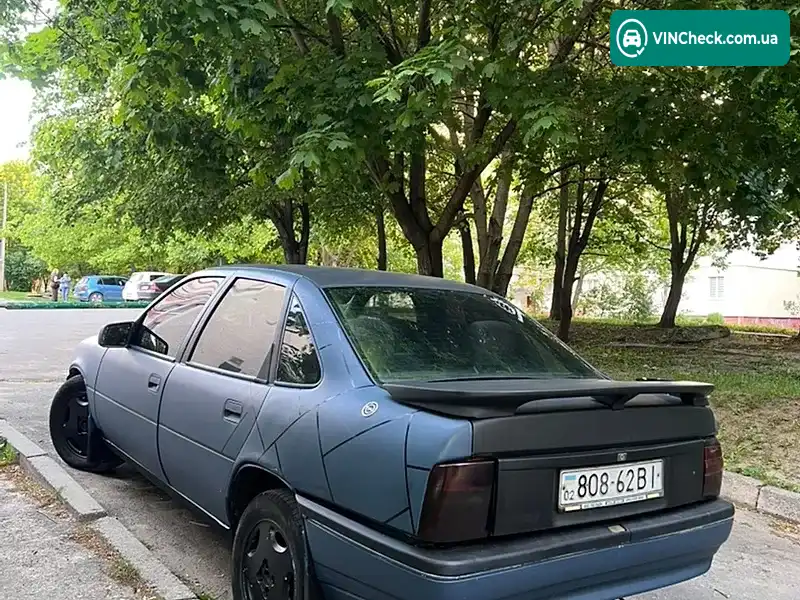 Opel Vectra 1991, фото з оголошення 1 з 13, VIN W0L000087M1981944