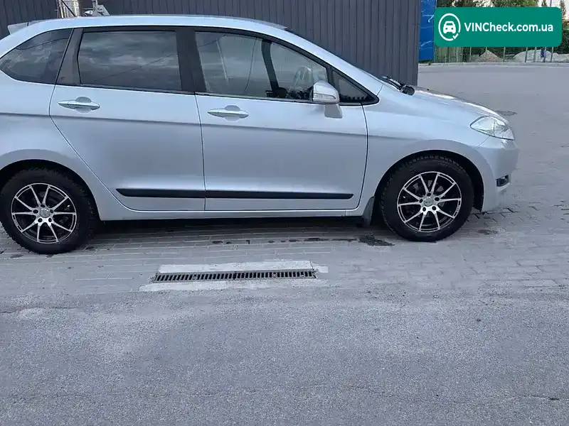 Honda FR-V 2005, фото з оголошення 1 з 11, VIN JHMBE17205S200812