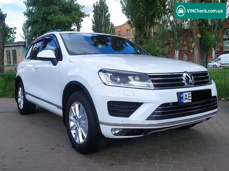 Volkswagen Touareg 2014, фото з оголошення 1 з 20, VIN WVGZZZ7PZFD004975