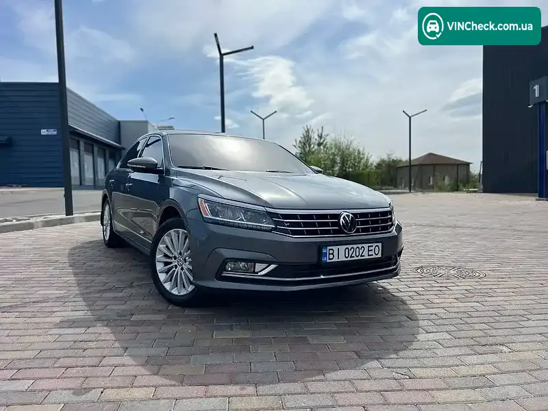 Volkswagen Passat 2016, фото з оголошення 1 з 16, VIN 1VWBT7A33GC066243