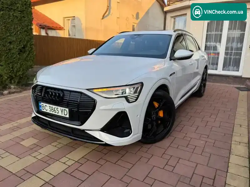 Audi e-tron 2021, фото з оголошення 2 з 21, VIN WAUZZZGE3MB017370