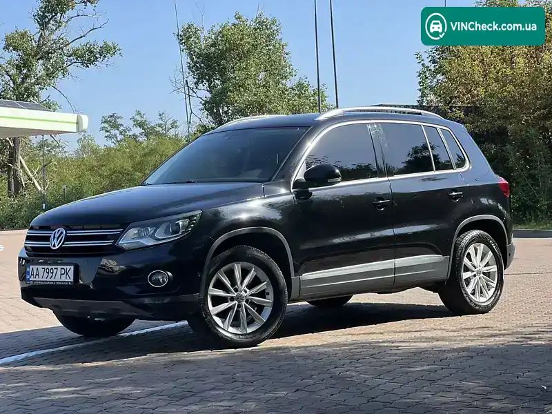Volkswagen Tiguan 2016, фото з оголошення 2 з 20, VIN XW8ZZZ5NZGG109195