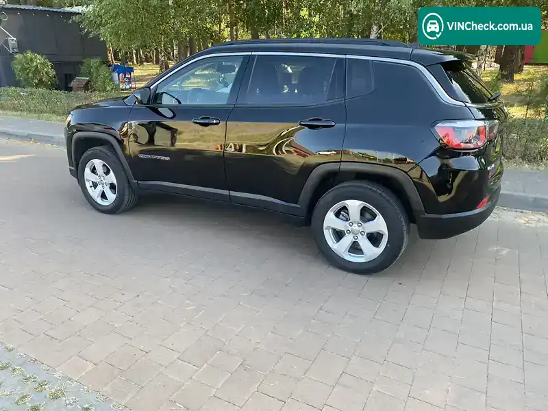 Jeep Compass 2017, фото з оголошення 2 з 20, VIN 3C4NJDBB0JT176771