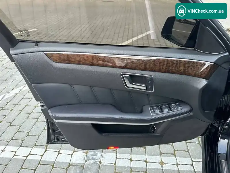 Mercedes-Benz E-Class 2011, фото з оголошення 1 з 20, VIN WDD2120051A527433