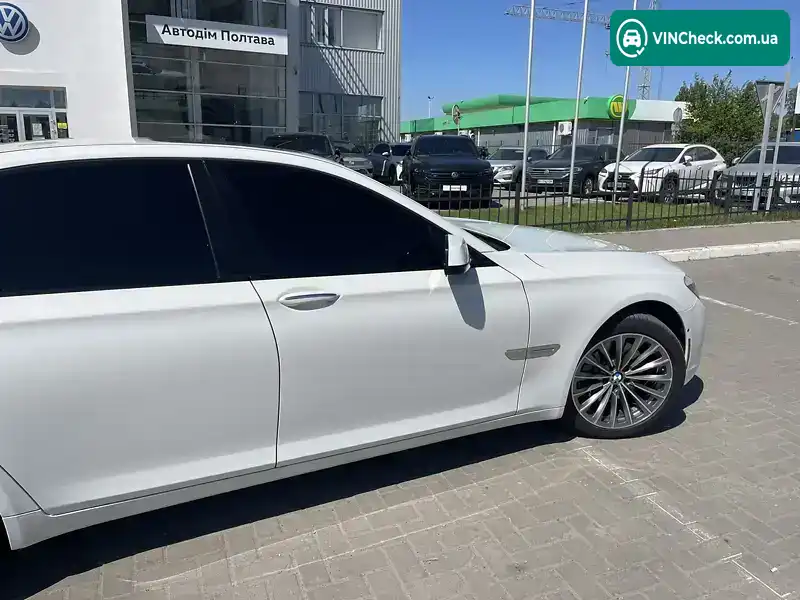 BMW 7 Series 2011, фото з оголошення 2 з 21, VIN WBAKA4C5XCDS99382