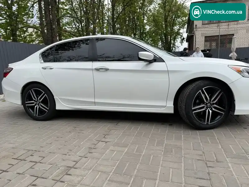 Honda Accord 2016, фото з оголошення 1 з 15, VIN 1HGCR2F53HA014645