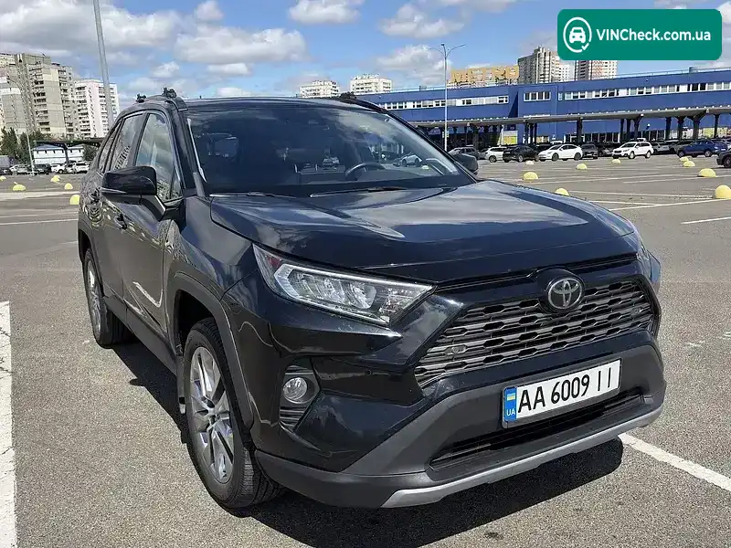 Toyota RAV4 2020, фото з оголошення 2 з 20, VIN 2T3N1RFV6MC163362
