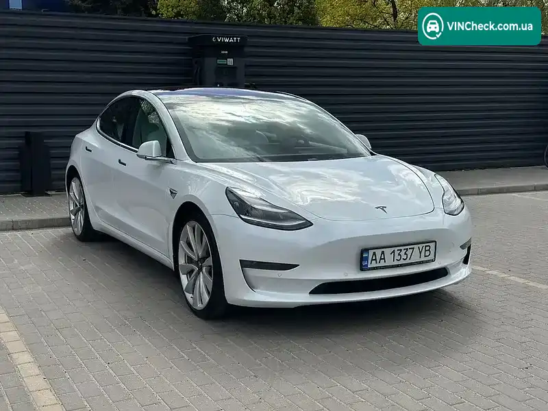 Tesla Model 3 2019, фото з оголошення 1 з 21, VIN 5YJ3E7EB5KF224712