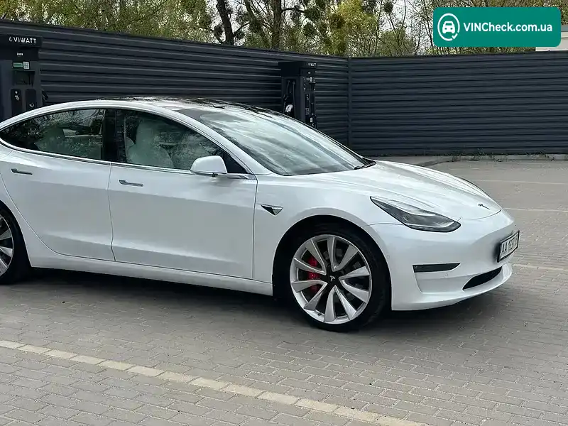 Tesla Model 3 2019, фото з оголошення 2 з 21, VIN 5YJ3E7EB5KF224712