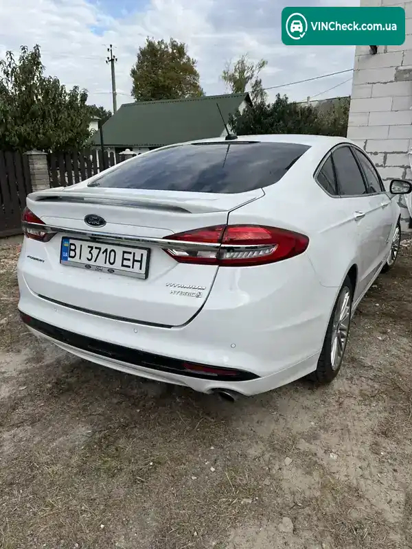 Ford Fusion 2018, фото з оголошення 2 з 8, VIN 3FA6P0RU4JR207218