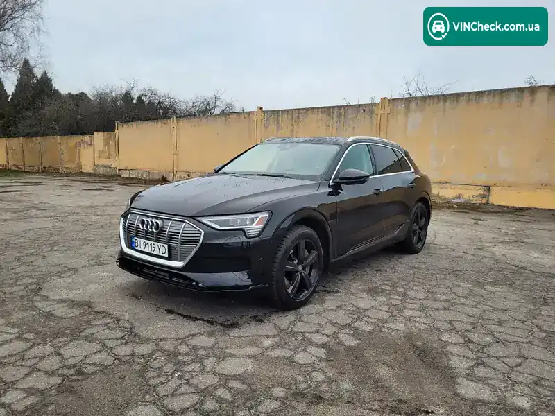 Audi e-tron 2019, фото з оголошення 1 з 21, VIN WA1LAAGE0KB023538
