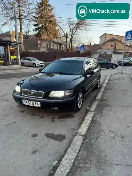 Volvo V70 2002, фото з оголошення 1 з 21, VIN YV1SW743922242911