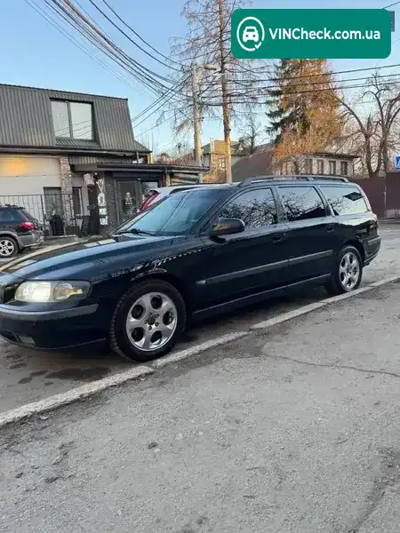 Volvo V70 2002, фото з оголошення 2 з 21, VIN YV1SW743922242911