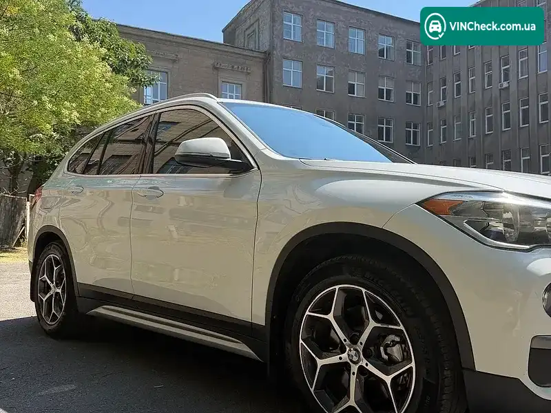 BMW X1 2018, фото з оголошення 2 з 20, VIN WBXHT3C3XJ5L27322