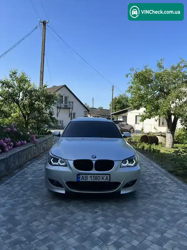 BMW 5 Series 2005, фото з оголошення 2 з 13, VIN WBANC71030B829098