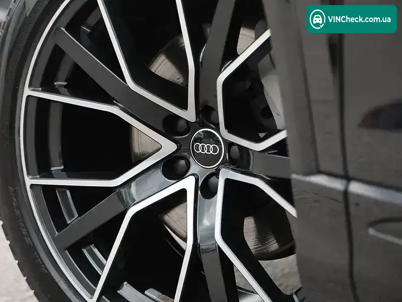 Audi Q8 2021, фото з оголошення 2 з 10, VIN WA1FVAF17MD027657