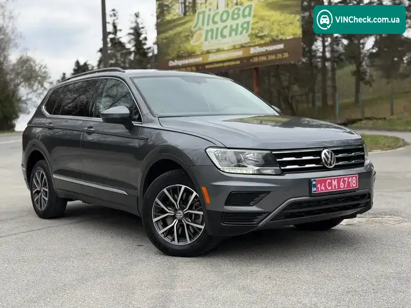 Volkswagen Tiguan 2020, фото з оголошення 2 з 20, VIN 3VV3B7AX8LM044519