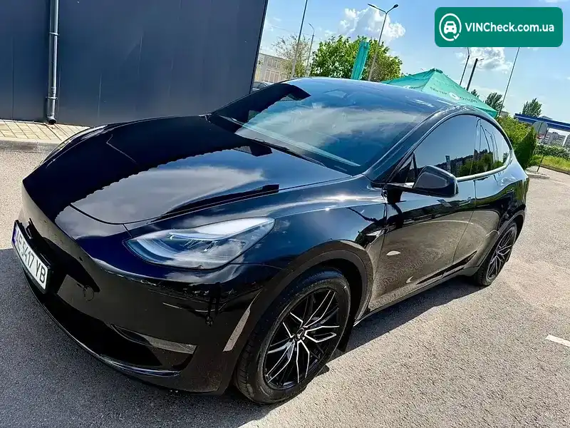 Tesla Model Y 2025, фото з оголошення 1 з 18, VIN 7SAYGDEE7SF288472