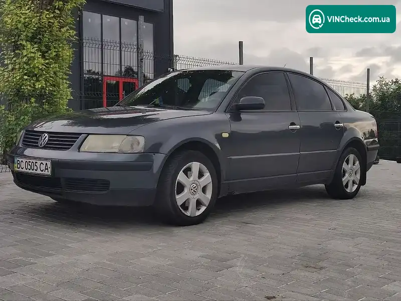 Volkswagen Passat 1999, фото з оголошення 1 з 12, VIN WVWZZZ3BZXE339199