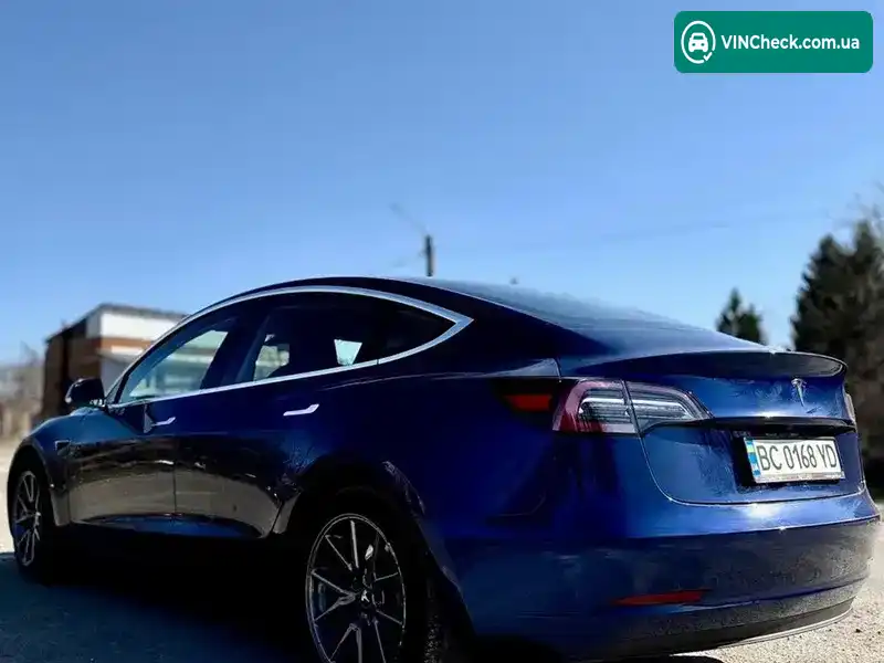 Tesla Model 3 2020, фото з оголошення 2 з 10, VIN 5YJ3E1EA9LF745678