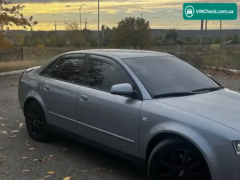 Audi A4 2003, фото з оголошення 2 з 9, VIN WAUZZZ8E93A283589