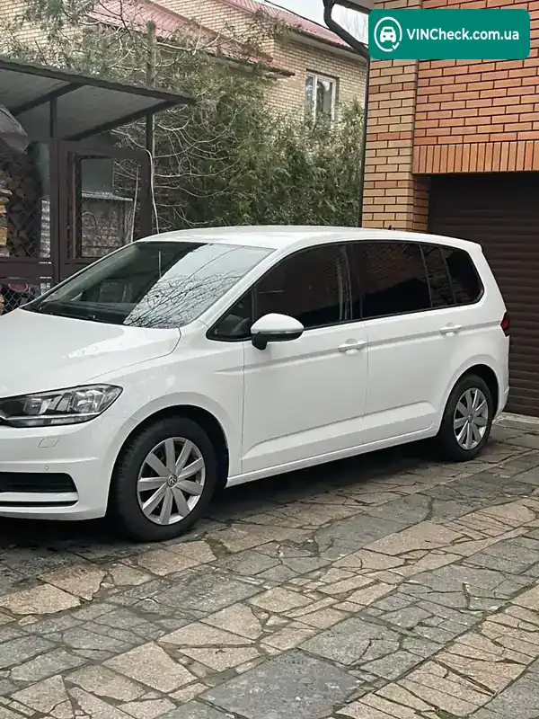 Volkswagen Touran 2018, фото з оголошення 2 з 19, VIN WVGZZZ1TZKW014275