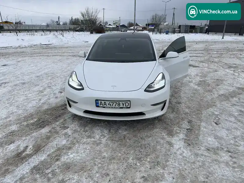 Tesla Model 3 2020, фото з оголошення 2 з 21, VIN 5YJ3E1EA0LF715713