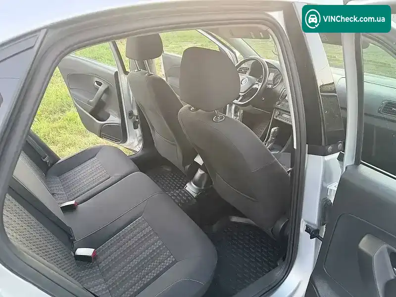 Volkswagen Polo 2019, фото з оголошення 2 з 16, VIN XW8ZZZ61ZKG064580