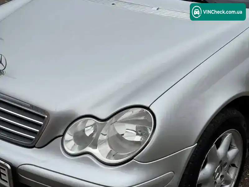 Mercedes-Benz C-Class 2004, фото з оголошення 1 з 21, VIN WDB2030071F560738