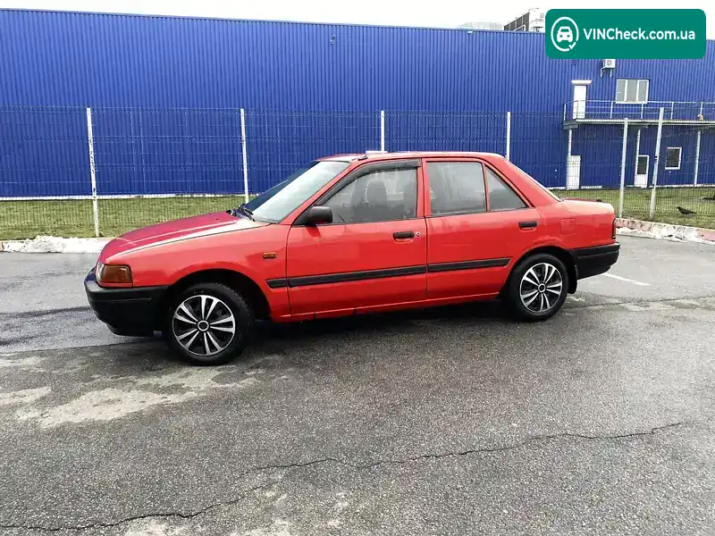 Mazda 323 1994, фото з оголошення 2 з 10, VIN JMZBG129200731556