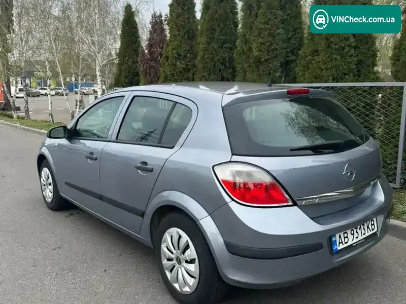 Opel Astra 2004, фото з оголошення 2 з 17, VIN W0L0AHL4845210717