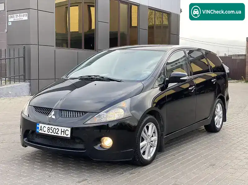 Mitsubishi Grandis 2004, фото з оголошення 2 з 20, VIN JMBLRNA4W4Z003745