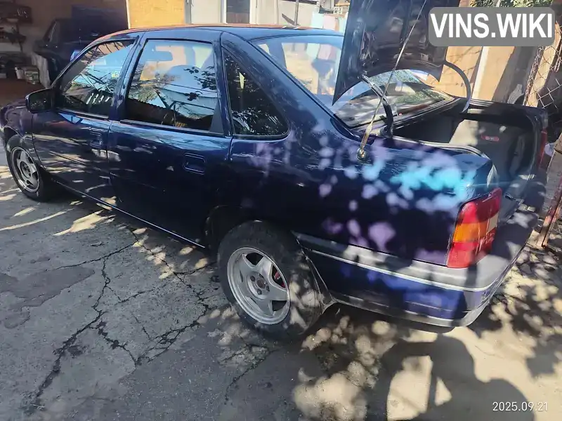 Opel Vectra 1989, фото з оголошення 2 з 5, VIN W0L000087L5000358