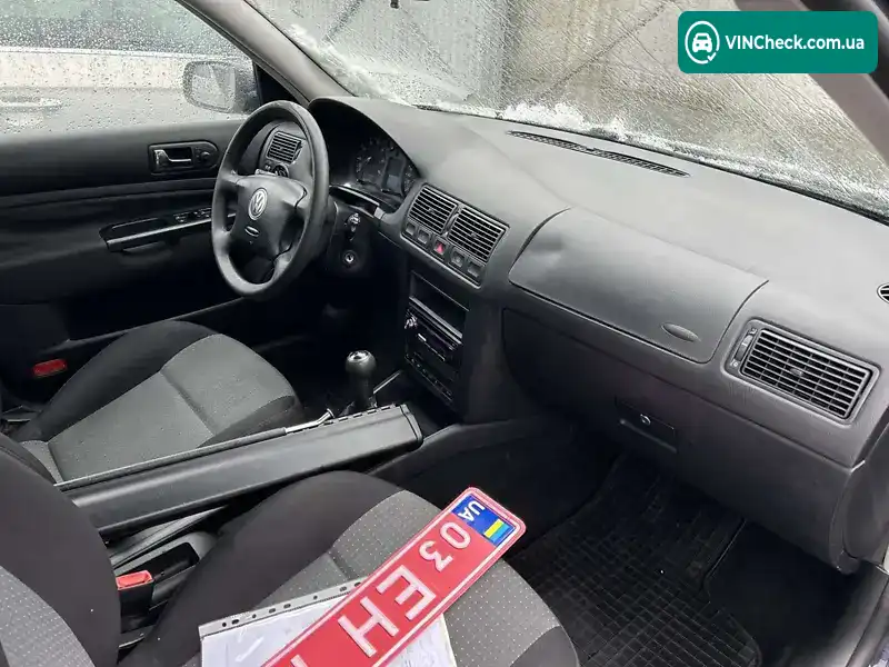 Volkswagen Golf 2004, фото з оголошення 2 з 11, VIN WVEZZZ1JZ4W159595