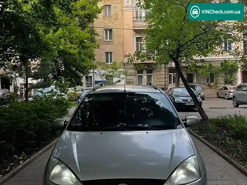 Ford Focus 2000, фото з оголошення 2 з 14, VIN WF0NXXGCDNYK13981