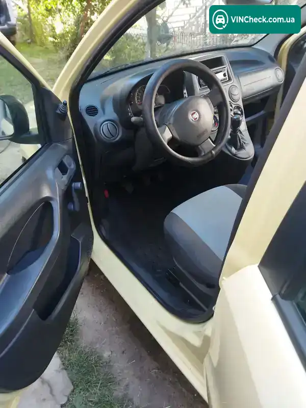 Fiat Panda 2010, фото з оголошення 2 з 16, VIN ZFA16900001848400