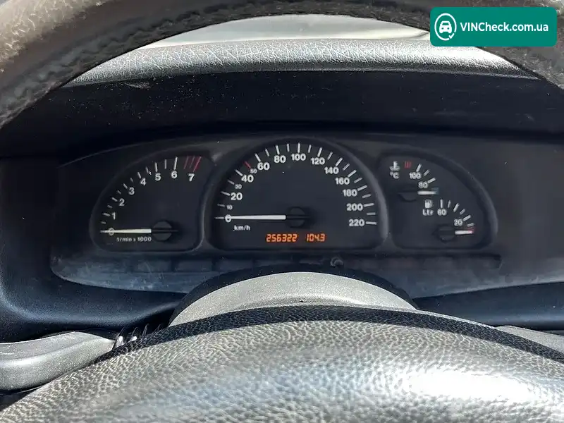 Opel Vectra 2000, фото з оголошення 2 з 12, VIN W0L0JBF19Y1085989