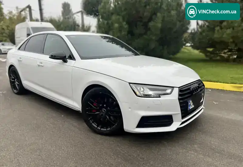 Audi A4 2017, фото з оголошення 2 з 18, VIN WAUENAF44JA023216